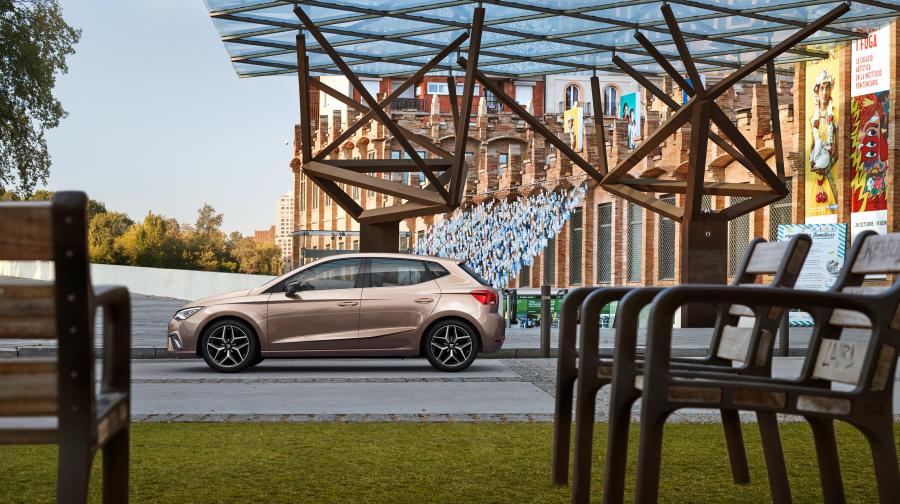  Seat Ibiza 2017 года  (WW) (фото 3 из 40)